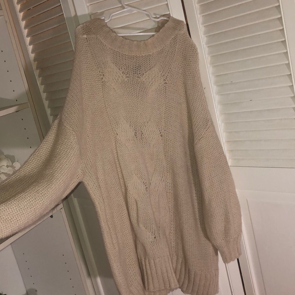 Aerie sweater 🛍sold on different app🛍